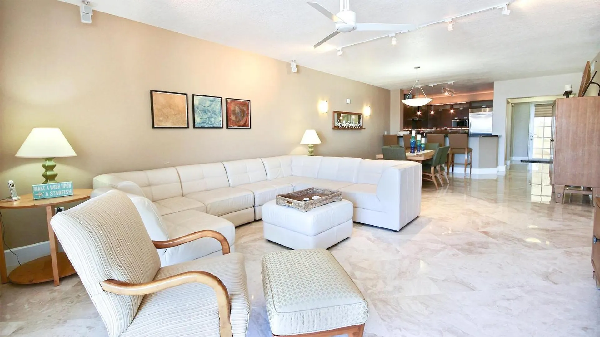 115 Mariners Club Apartment *