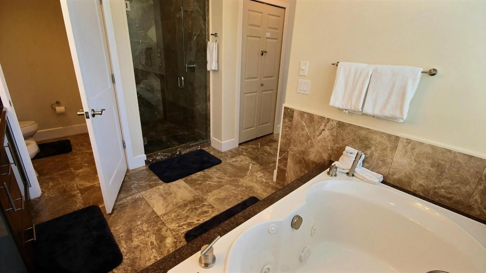 Apartment 136 Mariners Club Key Largo
