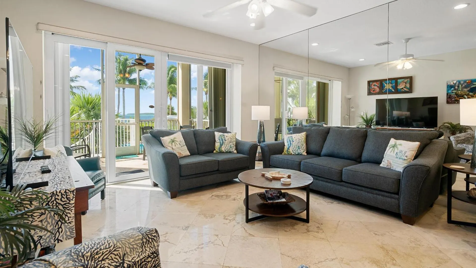 Apartment 405 Mariners Club Key Largo