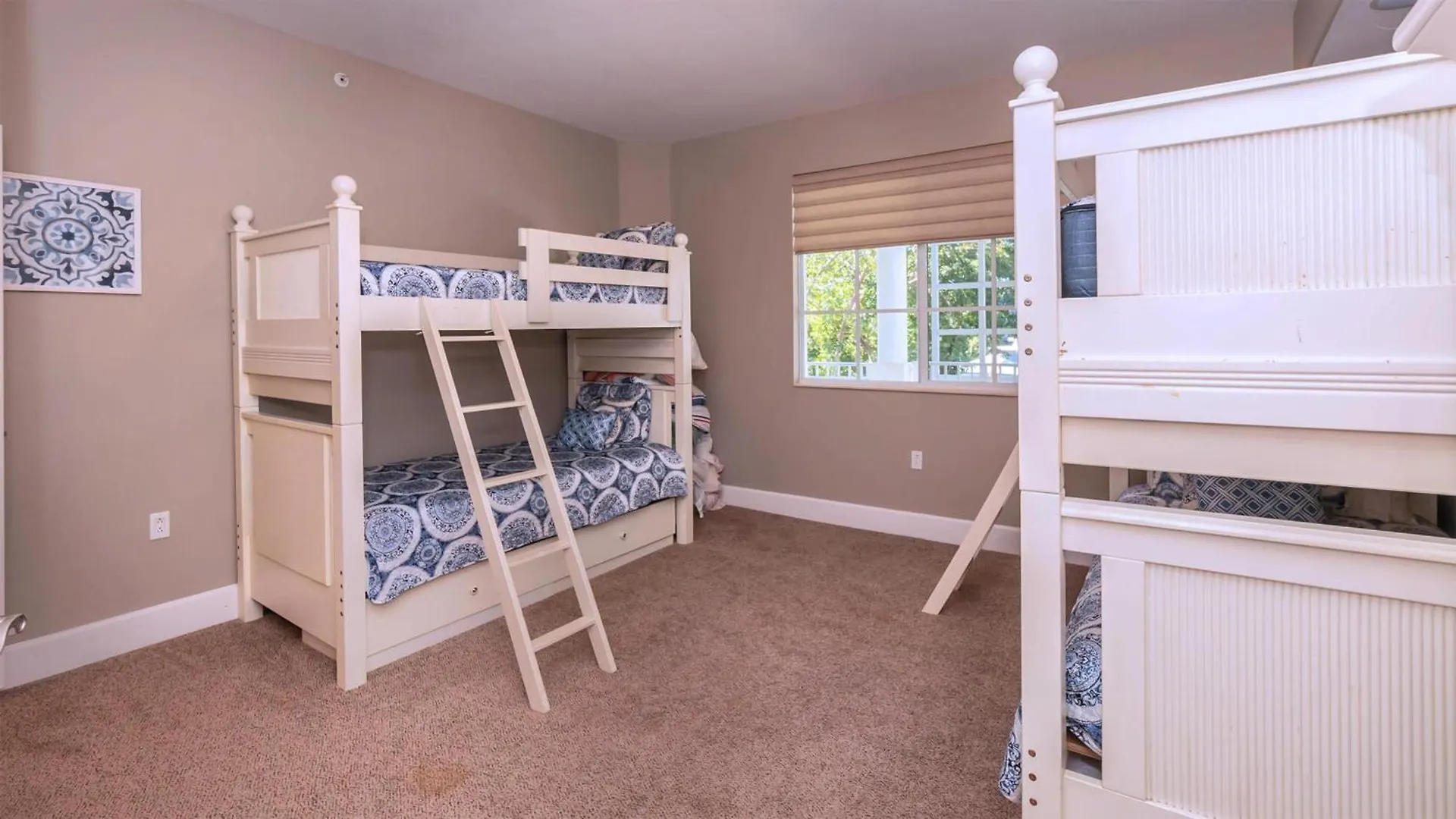 123 Mariners Club Apartment