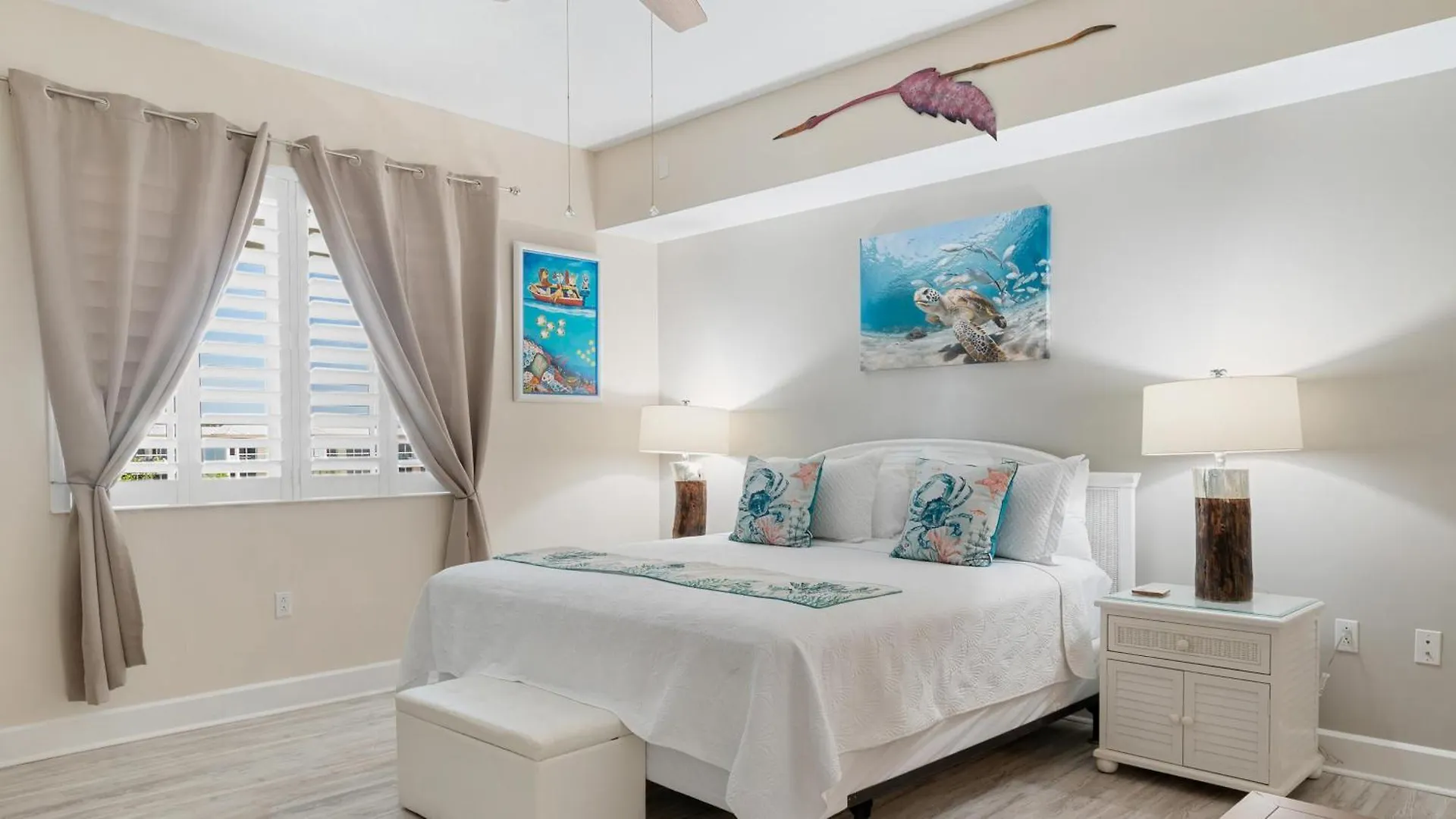 Apartment 335 Mariners Club
