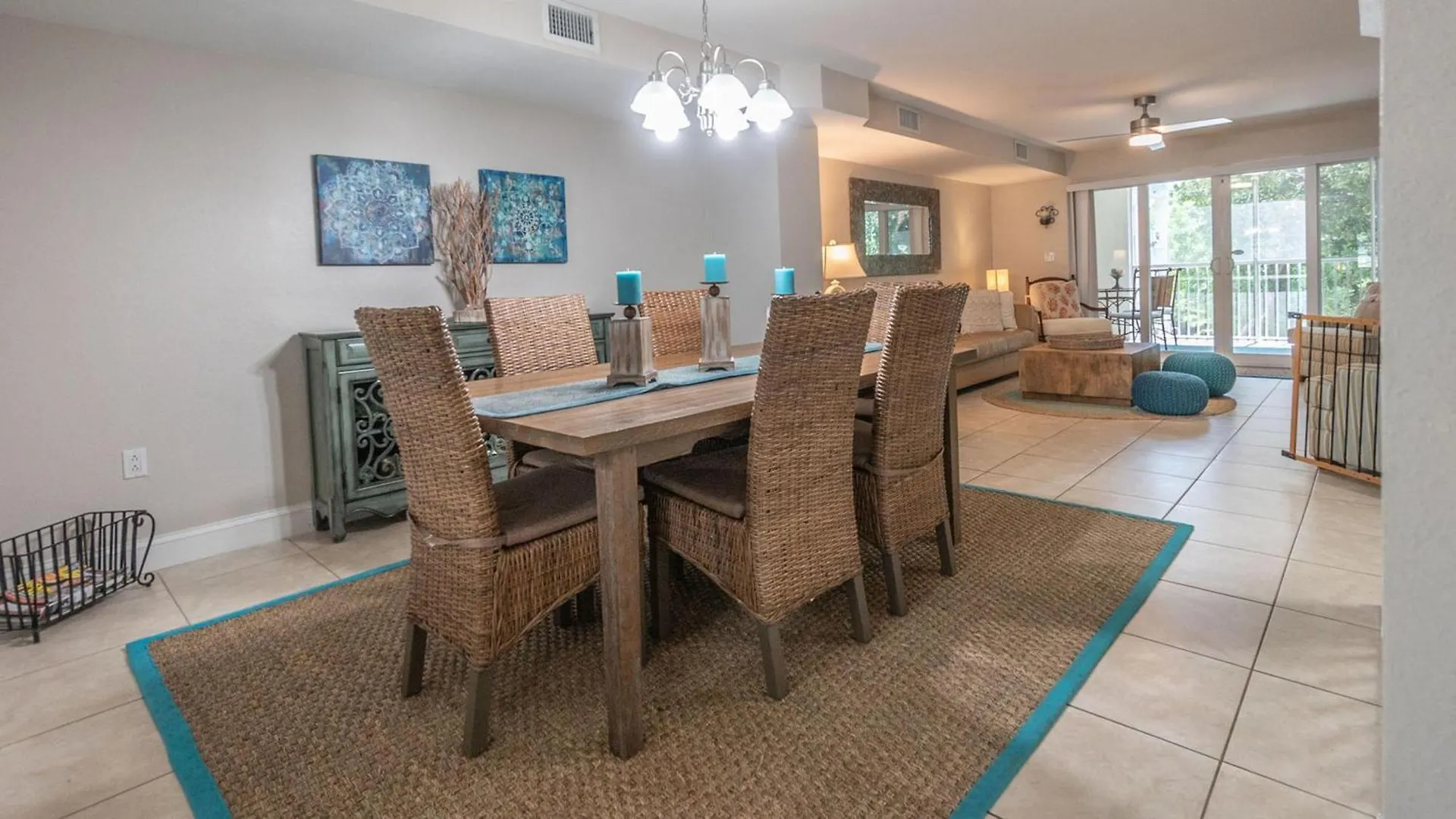 701 Mariners Club Apartment