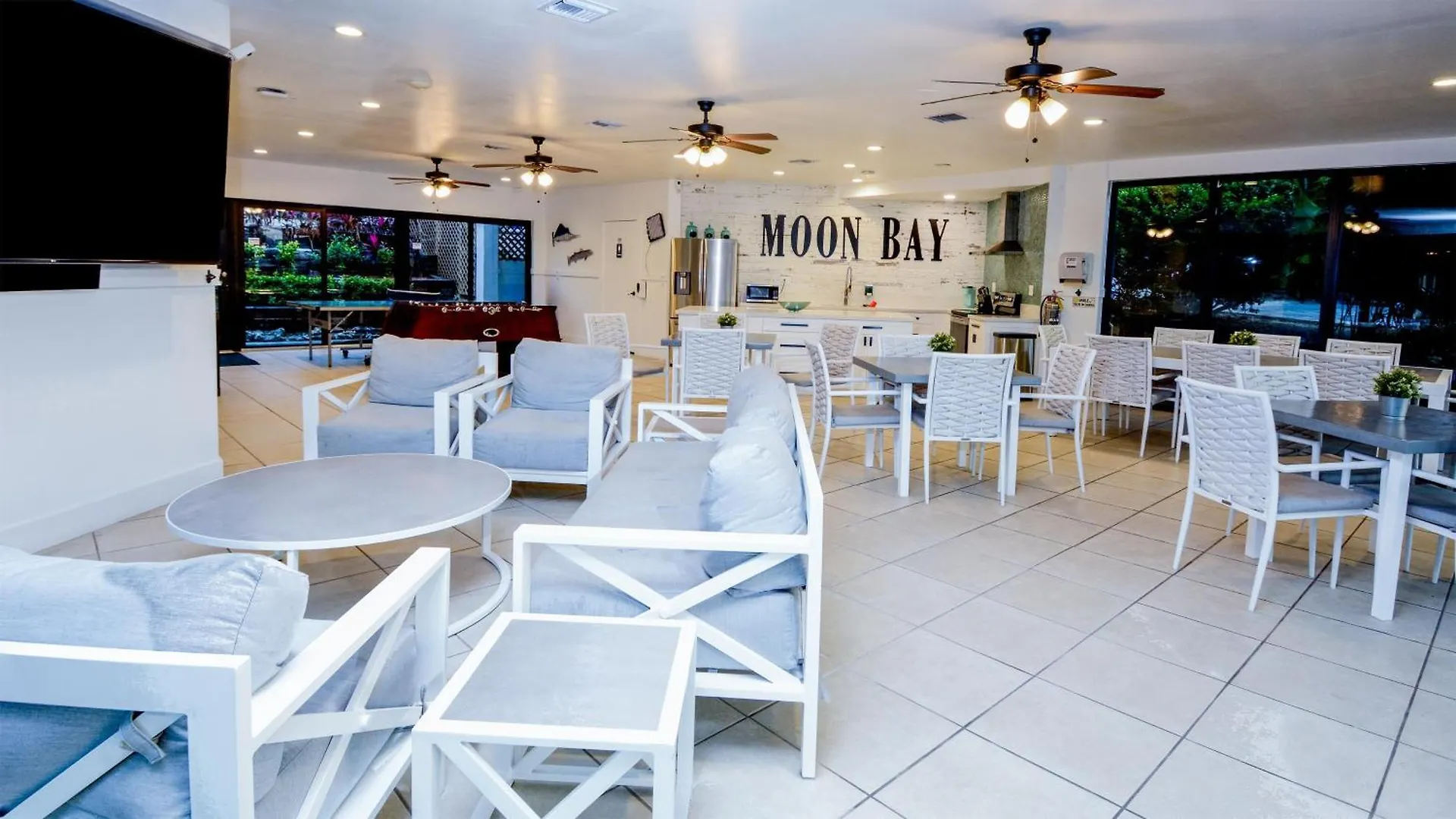 Apartment C 14 Moon Bay