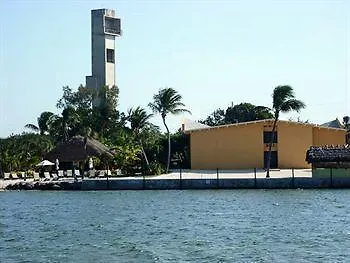 Hampton 3* Key Largo
