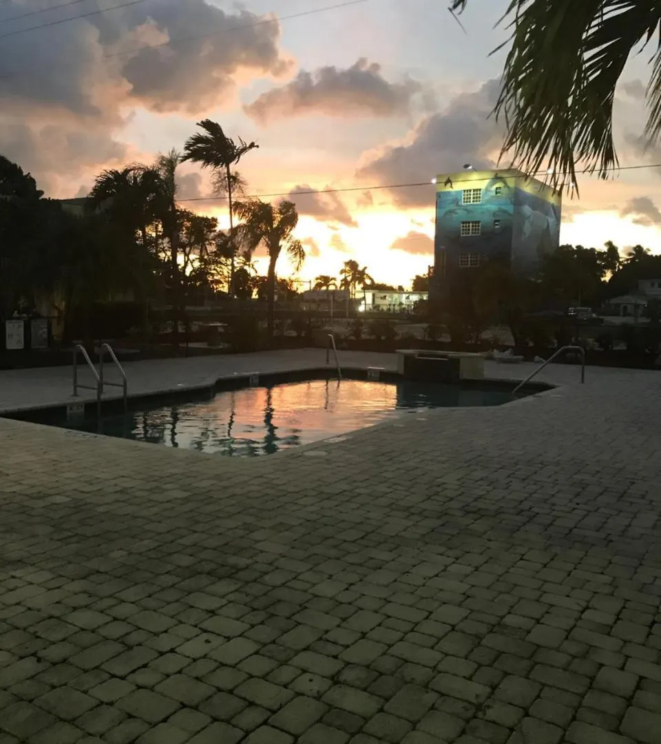 Key Largo Inn