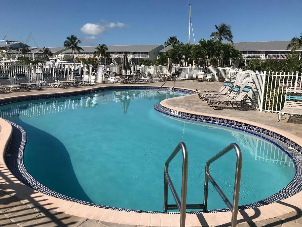 Licensed Mgr - Modern Oceanfront Condo! Beautiful Ocean Views! Resort! 2 King Beds!