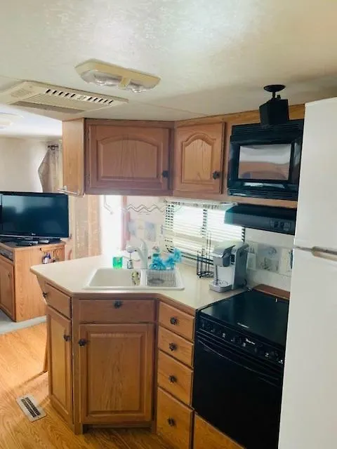 Calusa Campground Кемпинг *