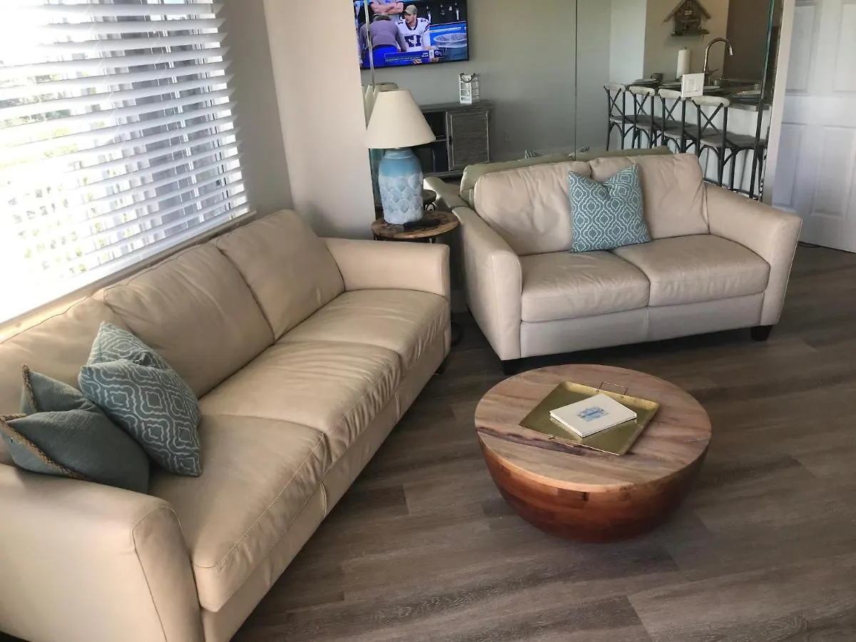 Licensed Mgr - Modern Oceanfront - Ocean Views Condo! Bar And Beach Resort! *