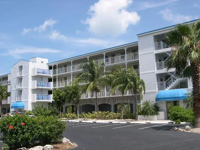 Holiday home Licensed Mgr - Modern Oceanfront - Ocean Views Condo! Bar And Beach Resort! Key Largo