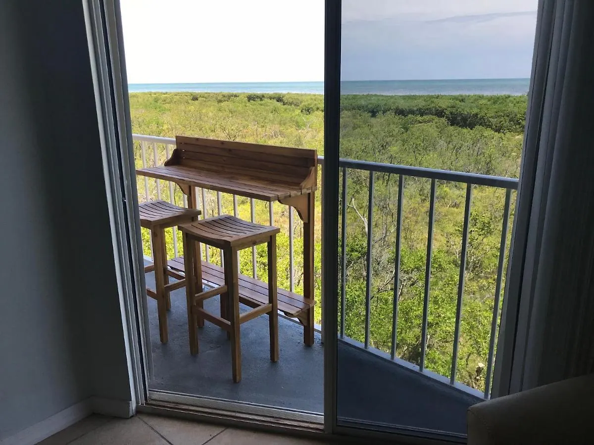 Licensed Mgr - Modern Oceanfront - Ocean Views Condo! Bar And Beach Resort! * Key Largo