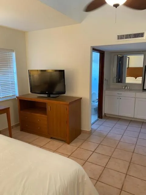 Bahia Bay Hotel