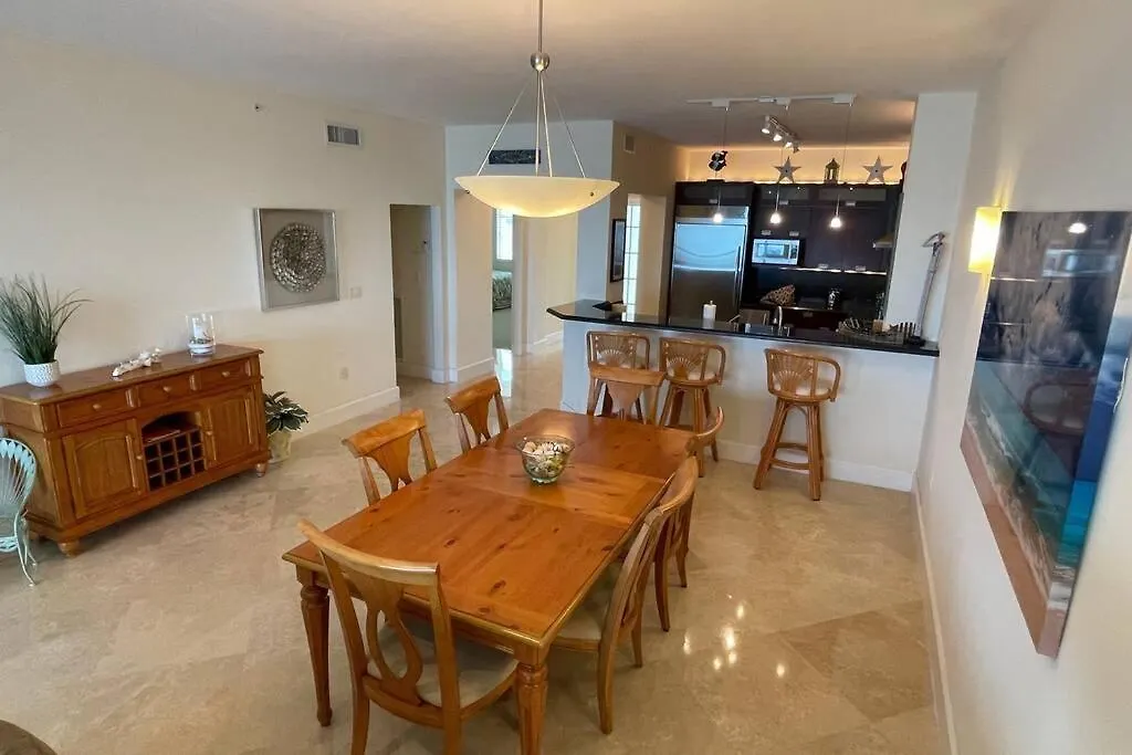 Licensed Mgr - Luxury Vip Penthouse - Offers Panoramic Ocean Views! Holiday home *