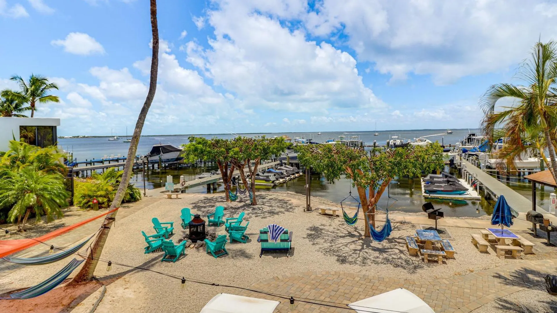 - Community Pool, Marina And Beach! * Key Largo