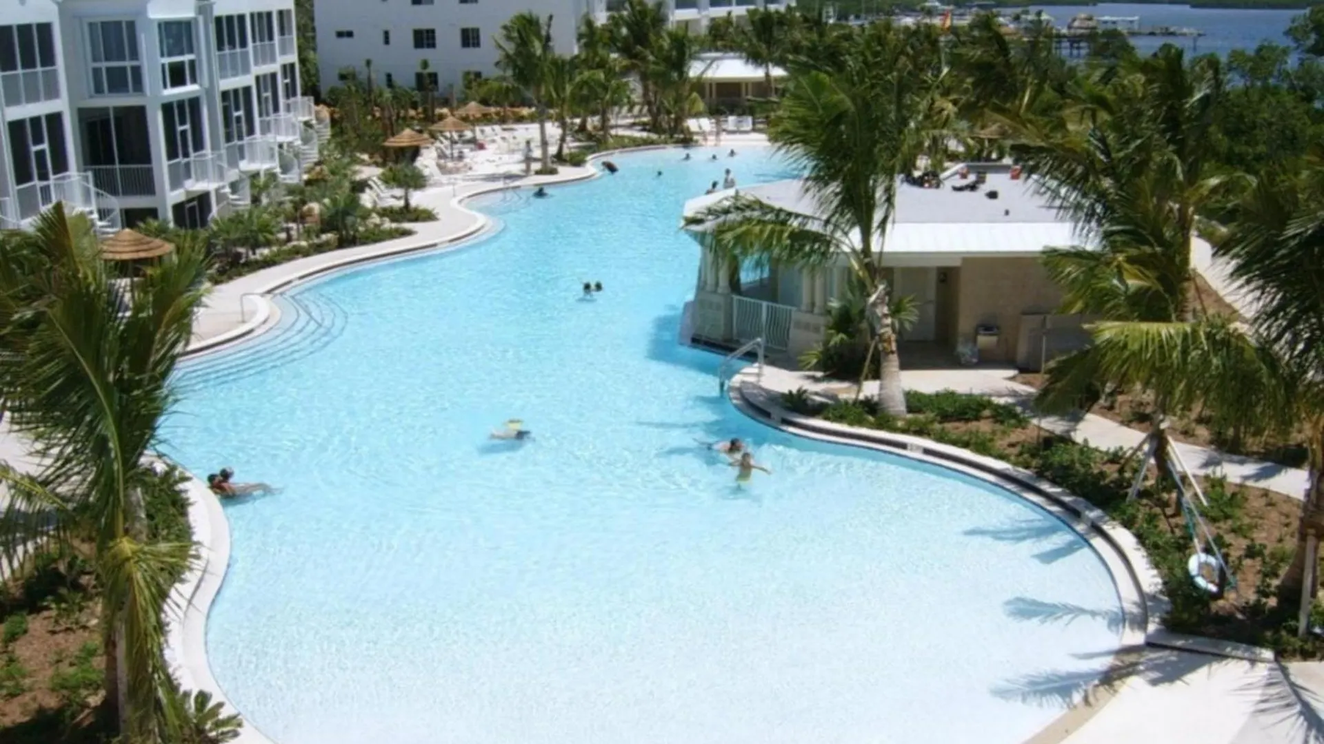 Apartment 802 Mariners Club