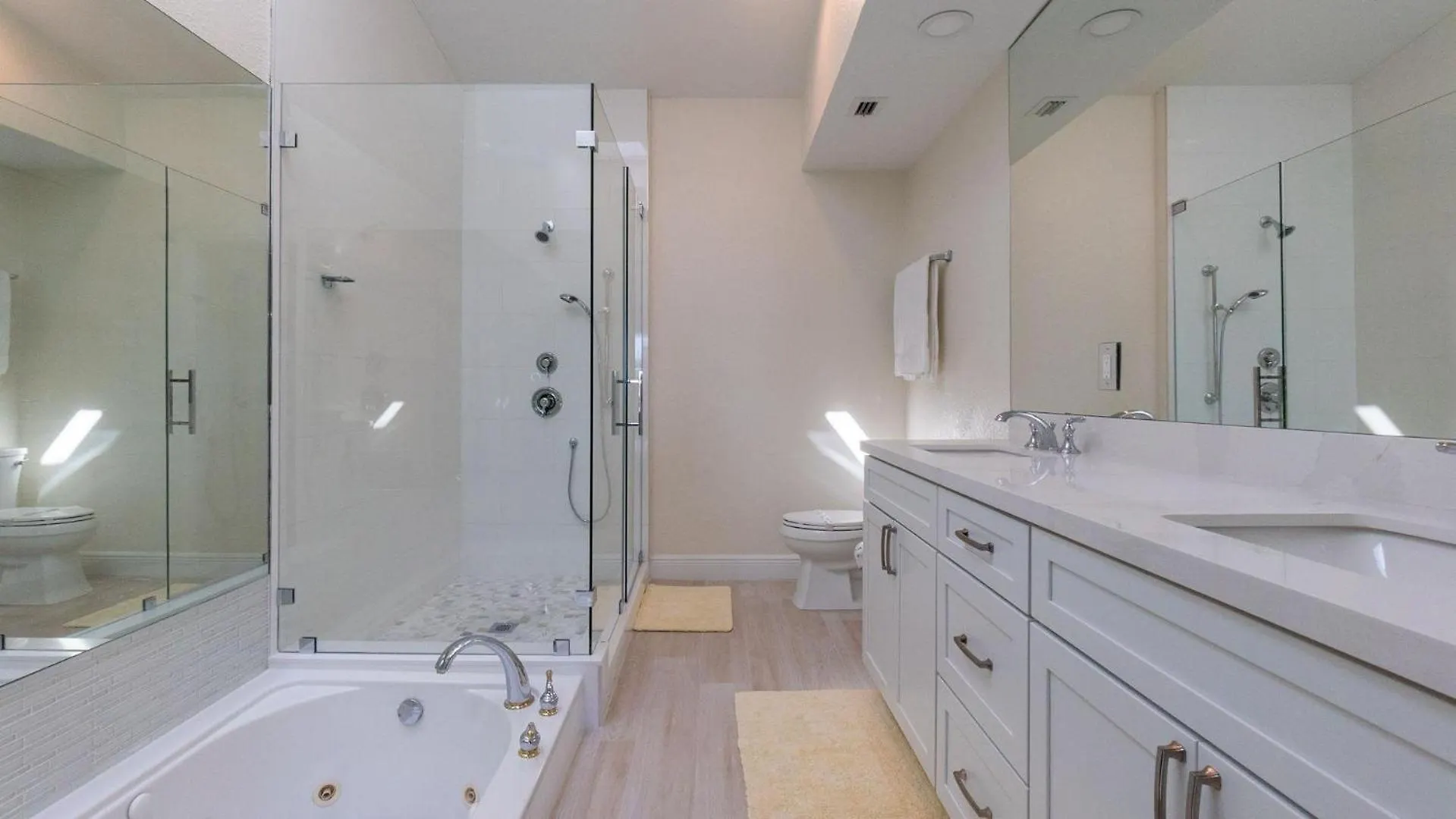 408 Mariners Club Oceanfront * Key Largo