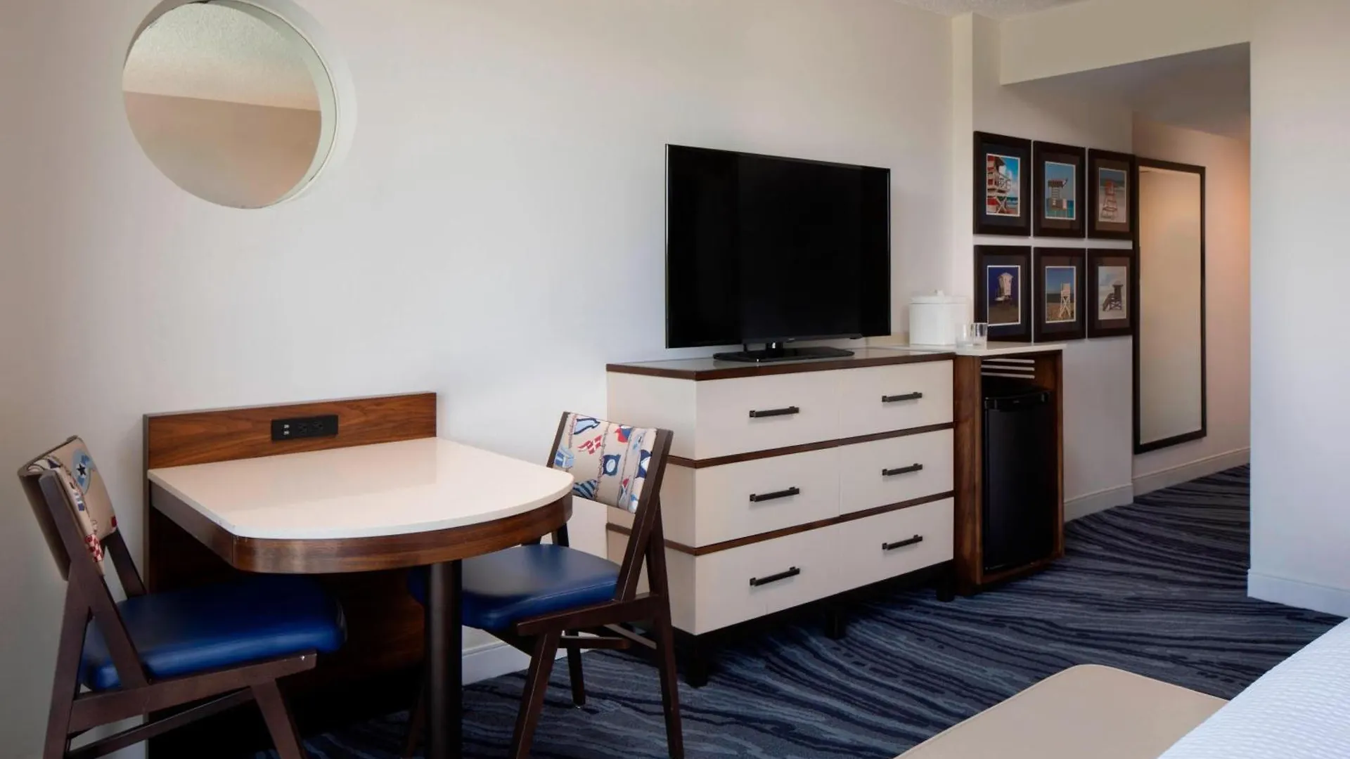 Courtyard By Marriott 3*