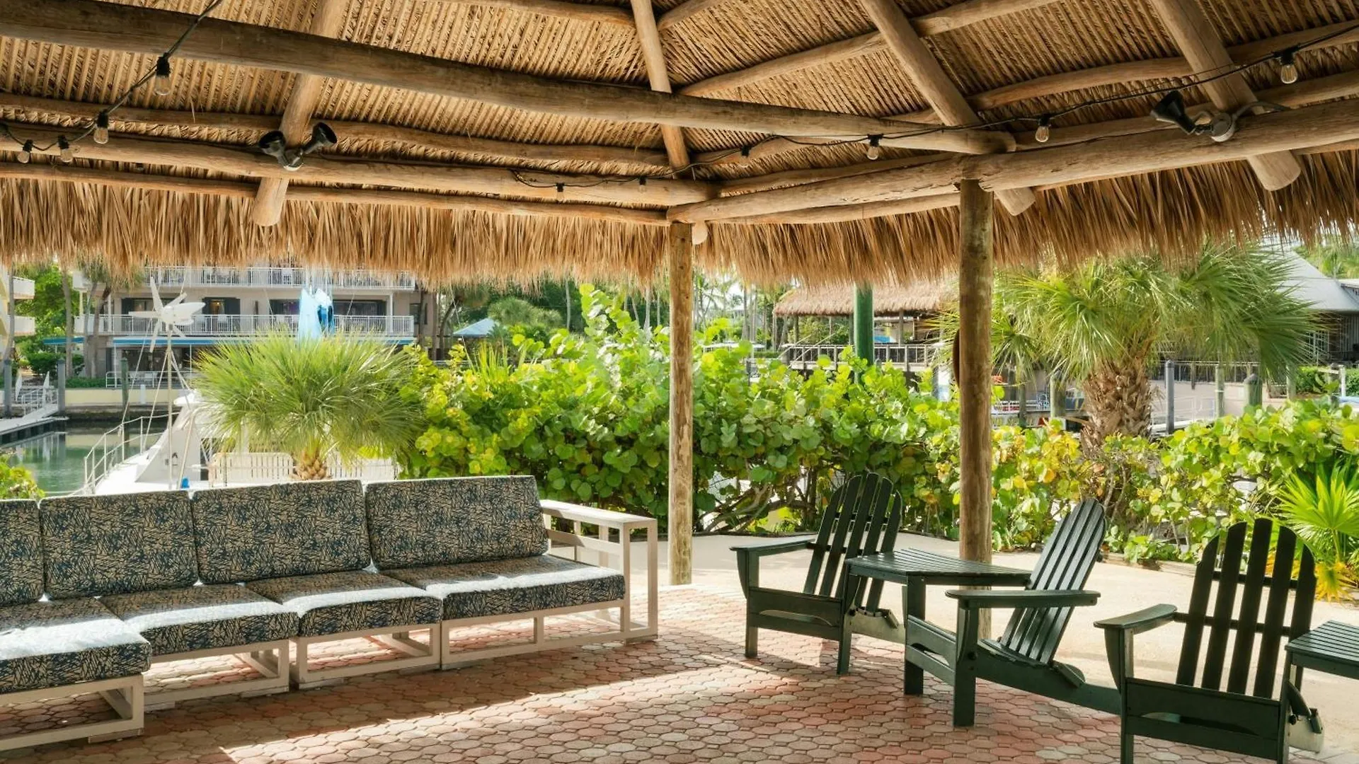 Courtyard By Marriott Hotel 3*