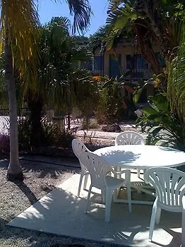 Key Largo Inn