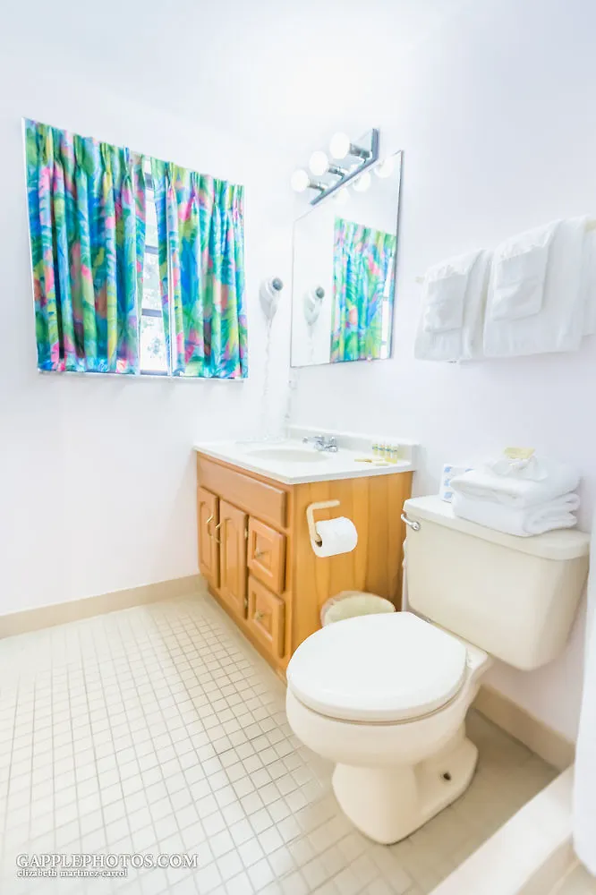 Amoray Dive Hotel Key Largo